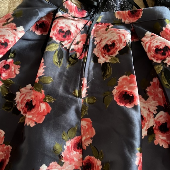 Two piece separate be party dress Darlan set - Picture 6 of 8